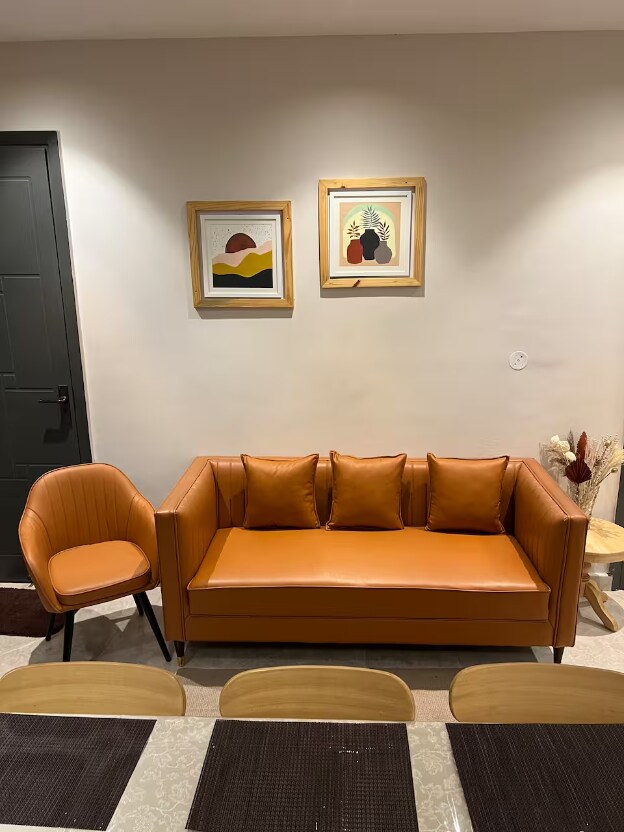 Tosh Entire 3BHK Apartment - Tap to explore photos