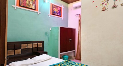 SHANKAR HOMESTAY & RESIDENCY | NEAR RAMJANMBHOOMI Room Type - STANDARD AC ROOM - 5