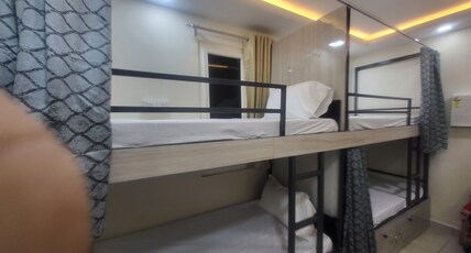 Western Stay Inn 15 Mins Walking From Assi Ghat Varansi Room Type - AC Dormitory