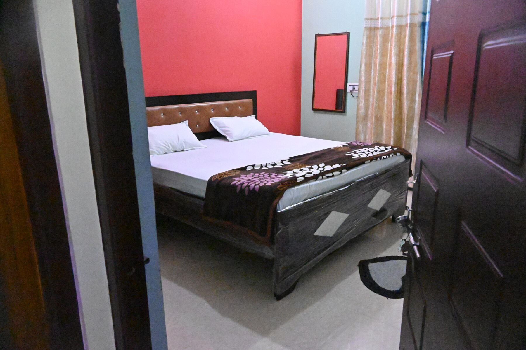 Akash Homestay - Tap to explore photos