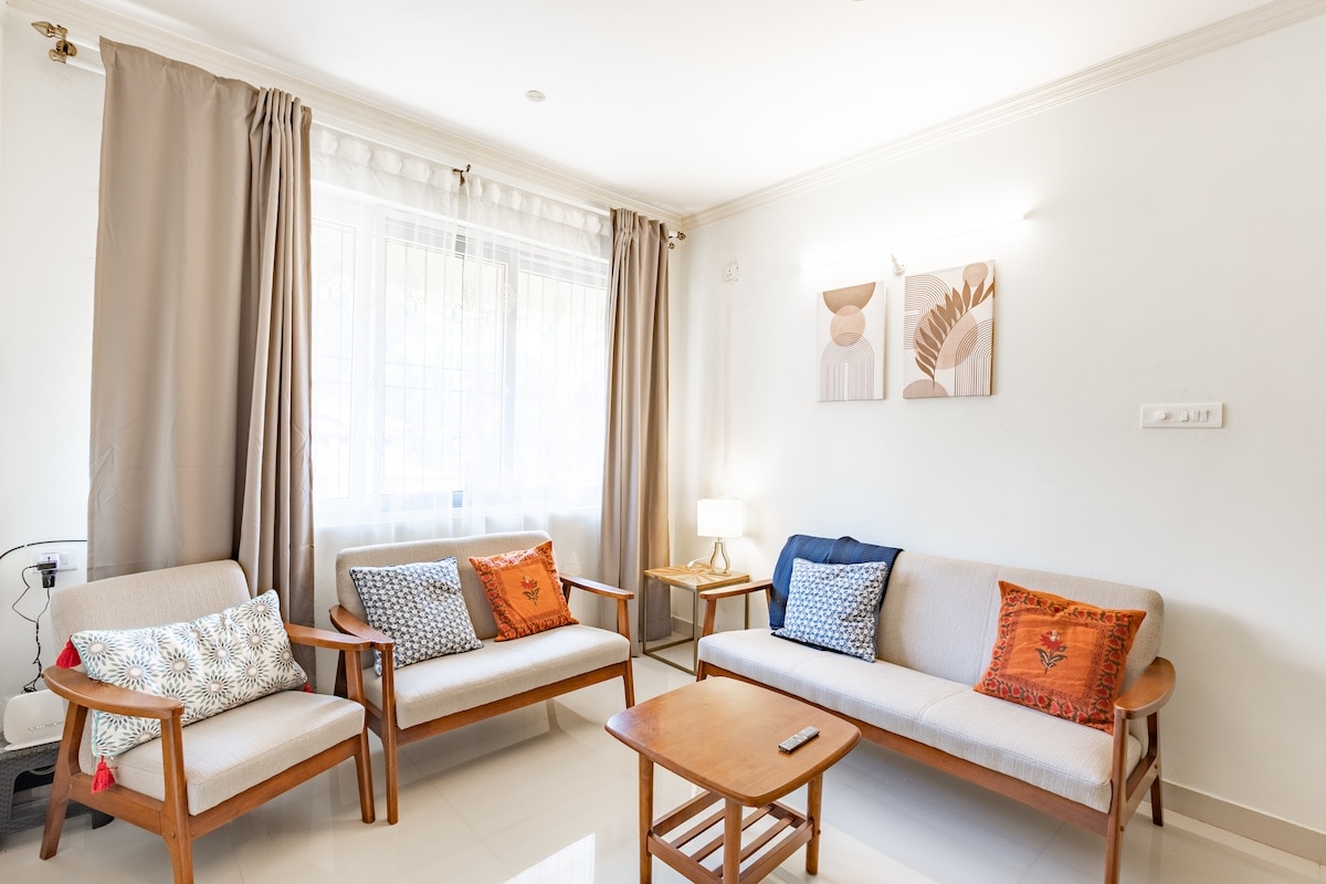 2 BHK Duplex W Pool 4 min to Benaulim Beach - Tap to explore photos