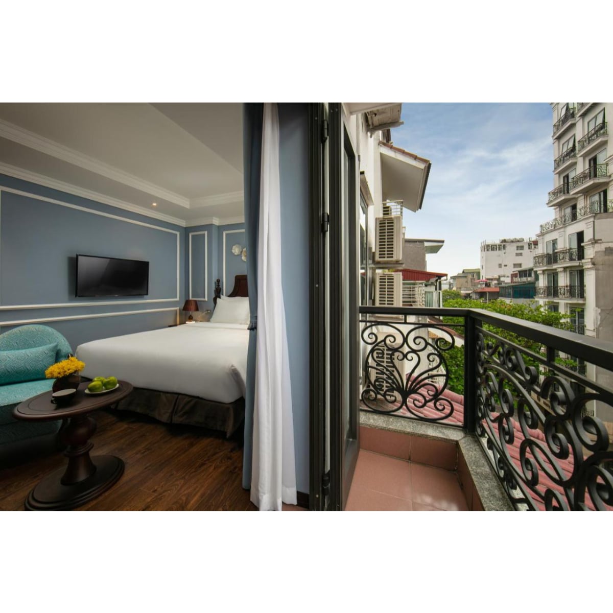 Romantique Hotel De Hanoi - Tap to explore photos