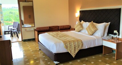 Garuda Park Resort Room Type - Mountain View With Balcony Luxury