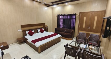 Sunshine Hotel Room Type - Deluxe Room