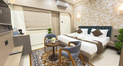 Hotel Dwarka Palace Room Type - DELUXE ROOM