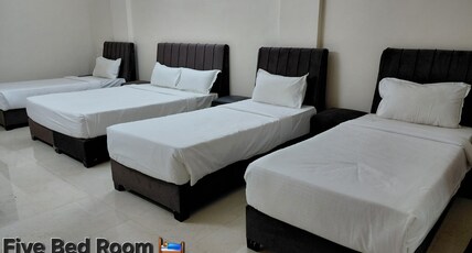 Hotel The White Palace Room Type - Five Bed Non AC