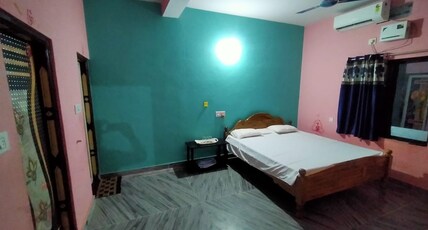 Hotel Holiday Express Room Type - Standard Non AC Rooms