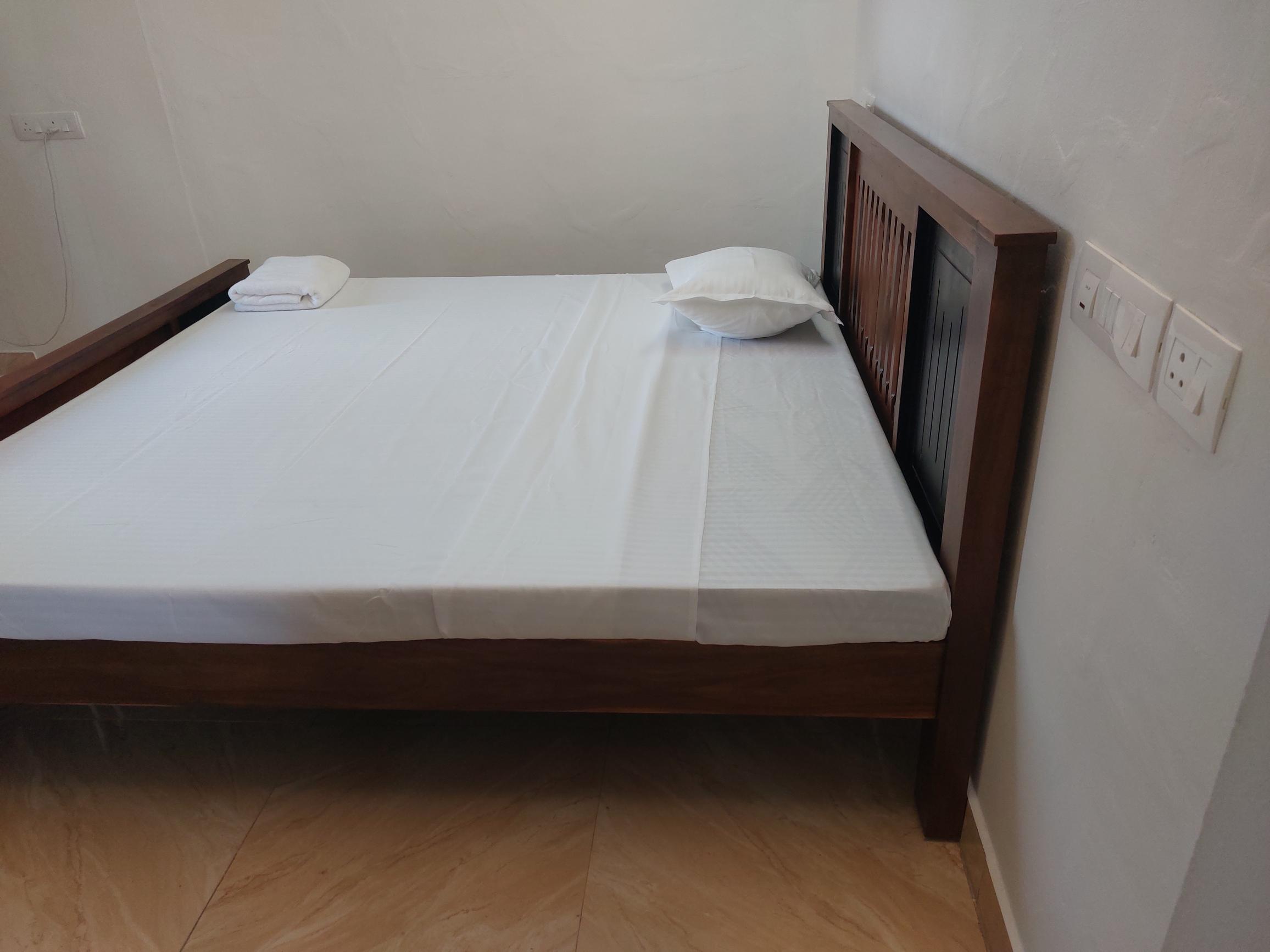 Alpha Inn - Tap to explore photos