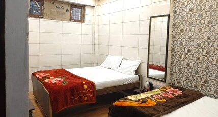 Shree ji home stay Room Type - Bedroom 1