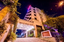 HOTEL GRAND PALACE (VS HOTEL) AIRPORT TRANSIT