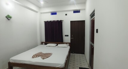 HOTEL STAY HERE Room Type - Standard AC Room
