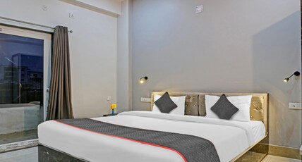 Hotel O Navneeta Grand Room Type - Classic