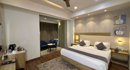 Murliwala Hotel and Restaurant Vrindavan Room Type - Semi-Suite Room