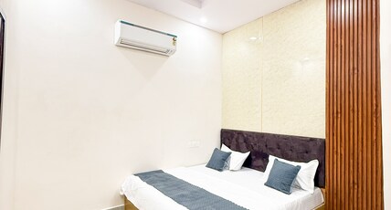 Hotel Sai Inn Room Type - Deluxe King Bed Room - City View