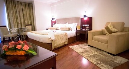 THE HHI Select (The Hotel Hindusthan International Bangalore) Room Type - Deluxe Room