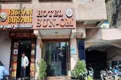 Hotel Sun-Om @ Raipur Railway Station