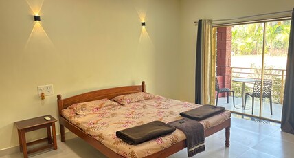 REHOBOTH RESORT Room Type - Deluxe AC Room