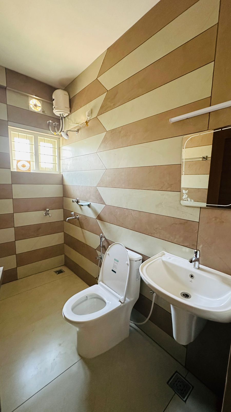 All seasons TVM 1BHK Apartment - Tap to explore photos