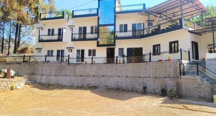 Monarch Hill Room Type - Deluxe Rooms