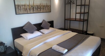 Camp 21 Beach Holiday Homes | Rooms & Wi-Fi Room Type - Honeymoon suite