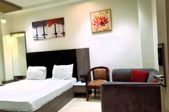Hotel Grand City Orai