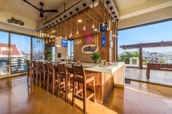 CosmicStays - Luxe Oasis Private Pool And Bar