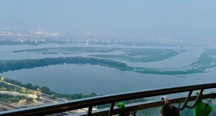Cloud9 Stay At Supernova Noida Room Type - Cloud9 Stay At Supernova Noida