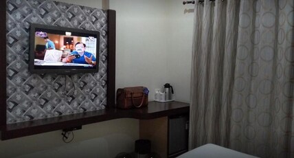Shambhavi Hotels Room Type - Executive With Free WI-FI