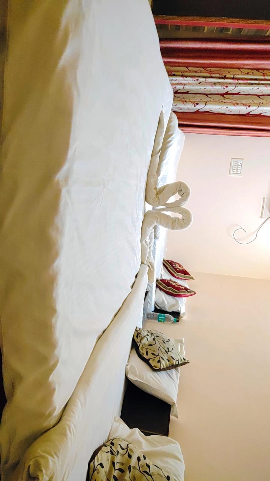 HOTEL CASTLE HOME STAY - Tap to explore photos