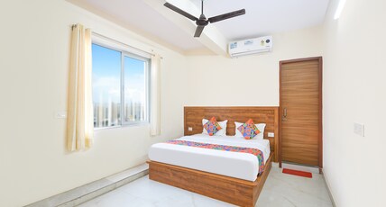 Via Imperial Residency Room Type - Deluxe Room