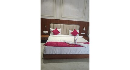 Hotel Tanishka Inn Room Type - Deluxe Room
