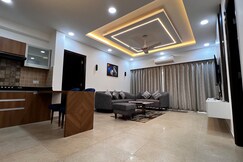 02-2Bedroom Garden view, Swimming Pools, Gym, Sauna, Jacuzzi near Beach North Goa