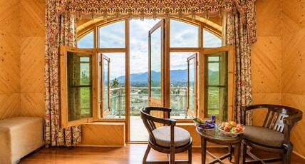 Srichan Resorts Pahalgam Room Type - Panoramic River View Room with Balcony