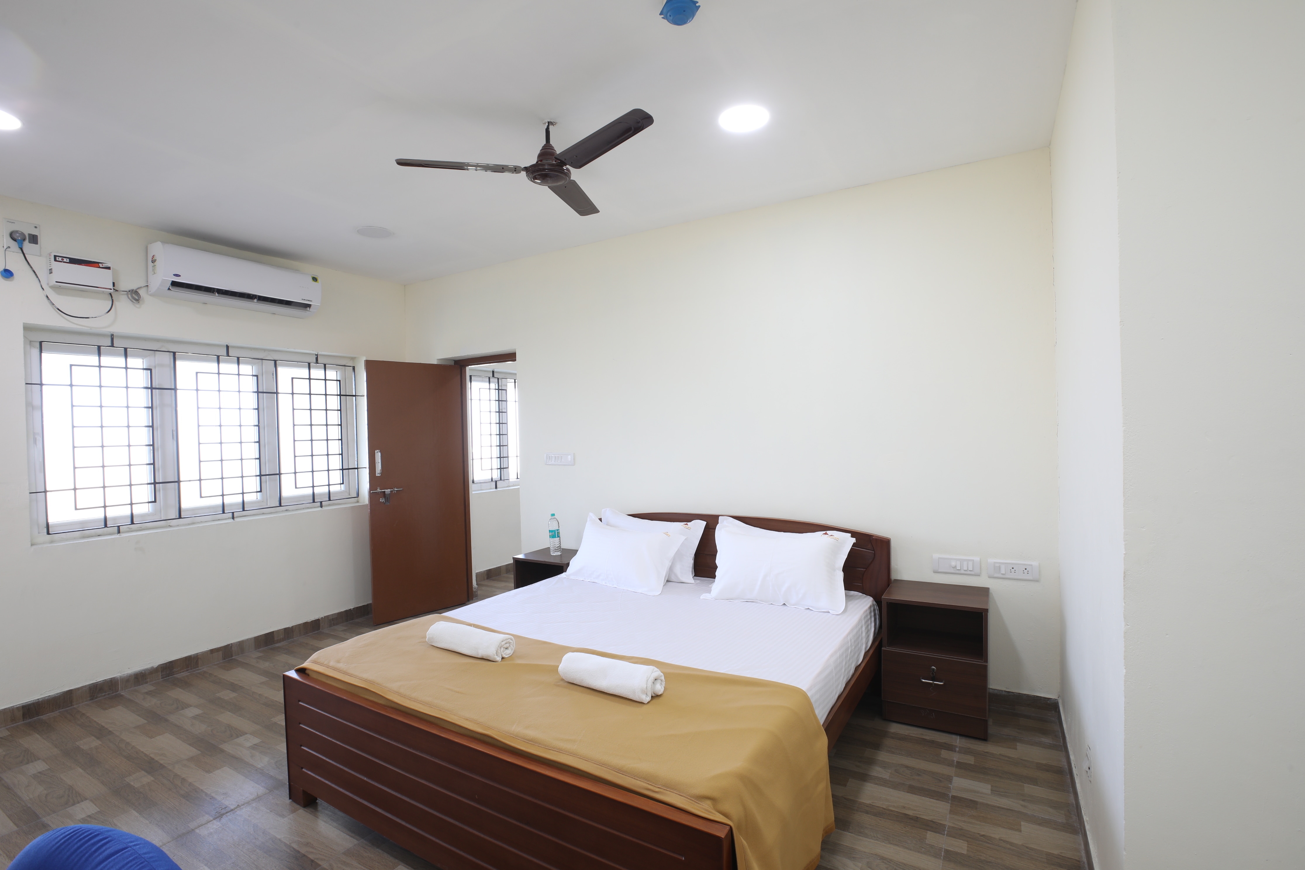TTDC Hotel Aalayam Kancheepuram Yatri Nivas - Tap to explore photos