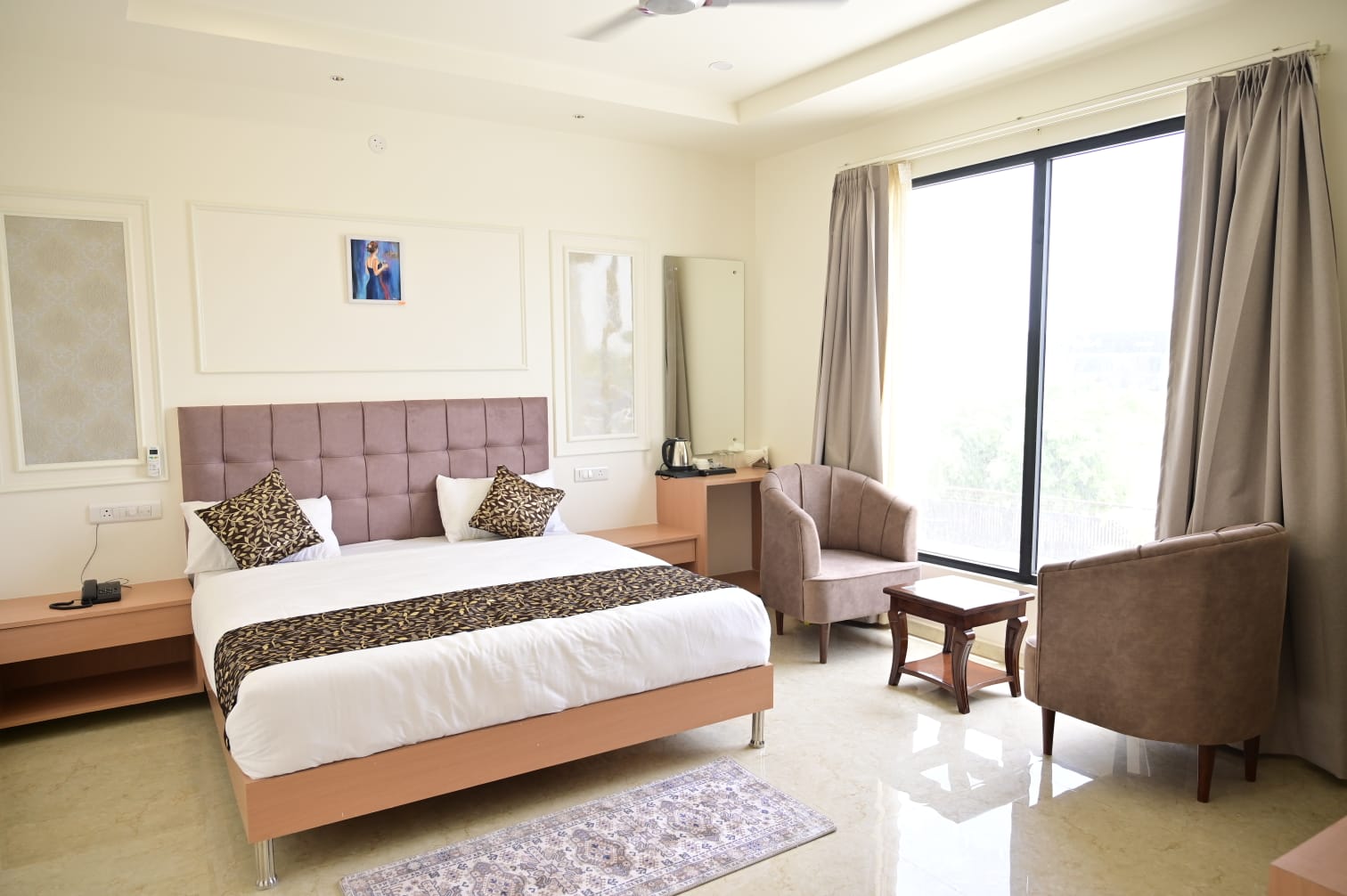 99MILESTONEE HOTEL SIRSA - Tap to explore photos