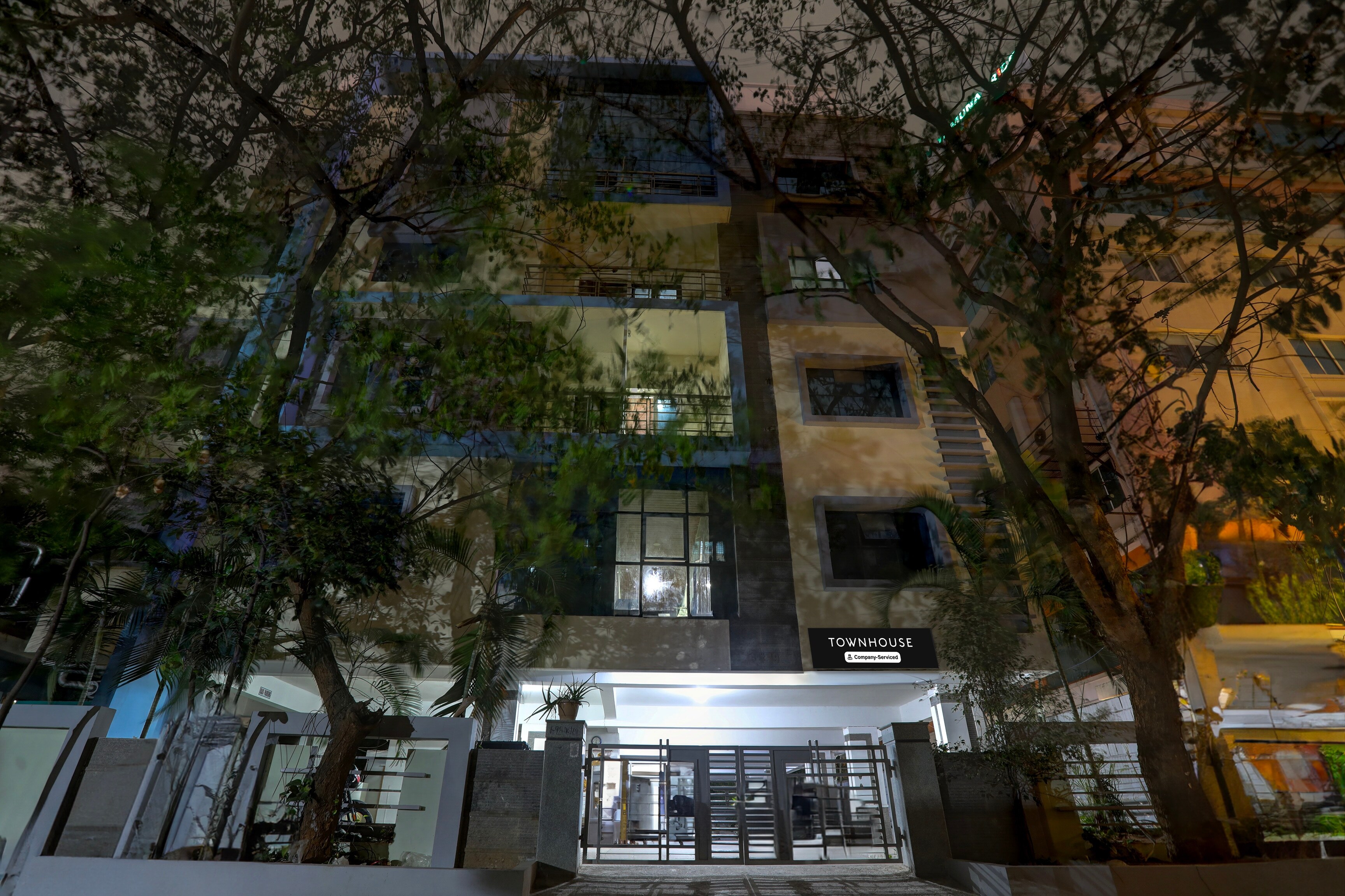 Townhouse VIP Hills Hitech City - Tap to explore photos
