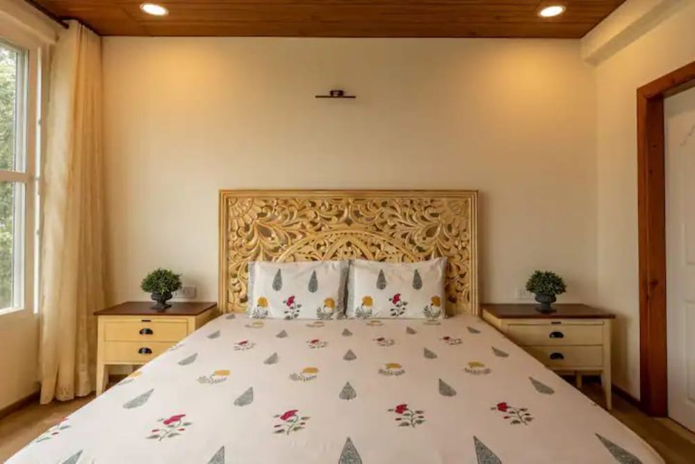 Lake View Homestays - Tap to explore photos