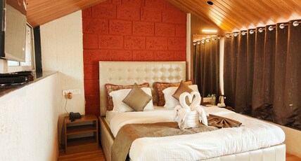 The Olive Green Room Type - Pool Side Couple Chalet Non-AC