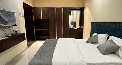 Jai Raja's Tower Room Type - Queens Room