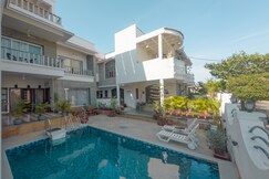 Amar Villa Entire 5 BHK Villa