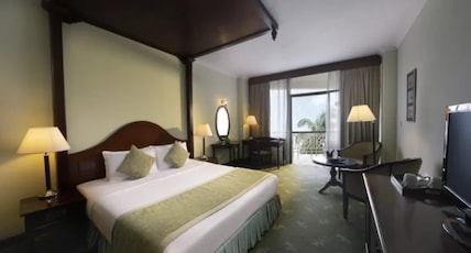 Mount Lavinia Beach Hotel Room Type - Direct Ocean View King Mount Lavinia Beach Hotel Room Type - Direct Ocean View King