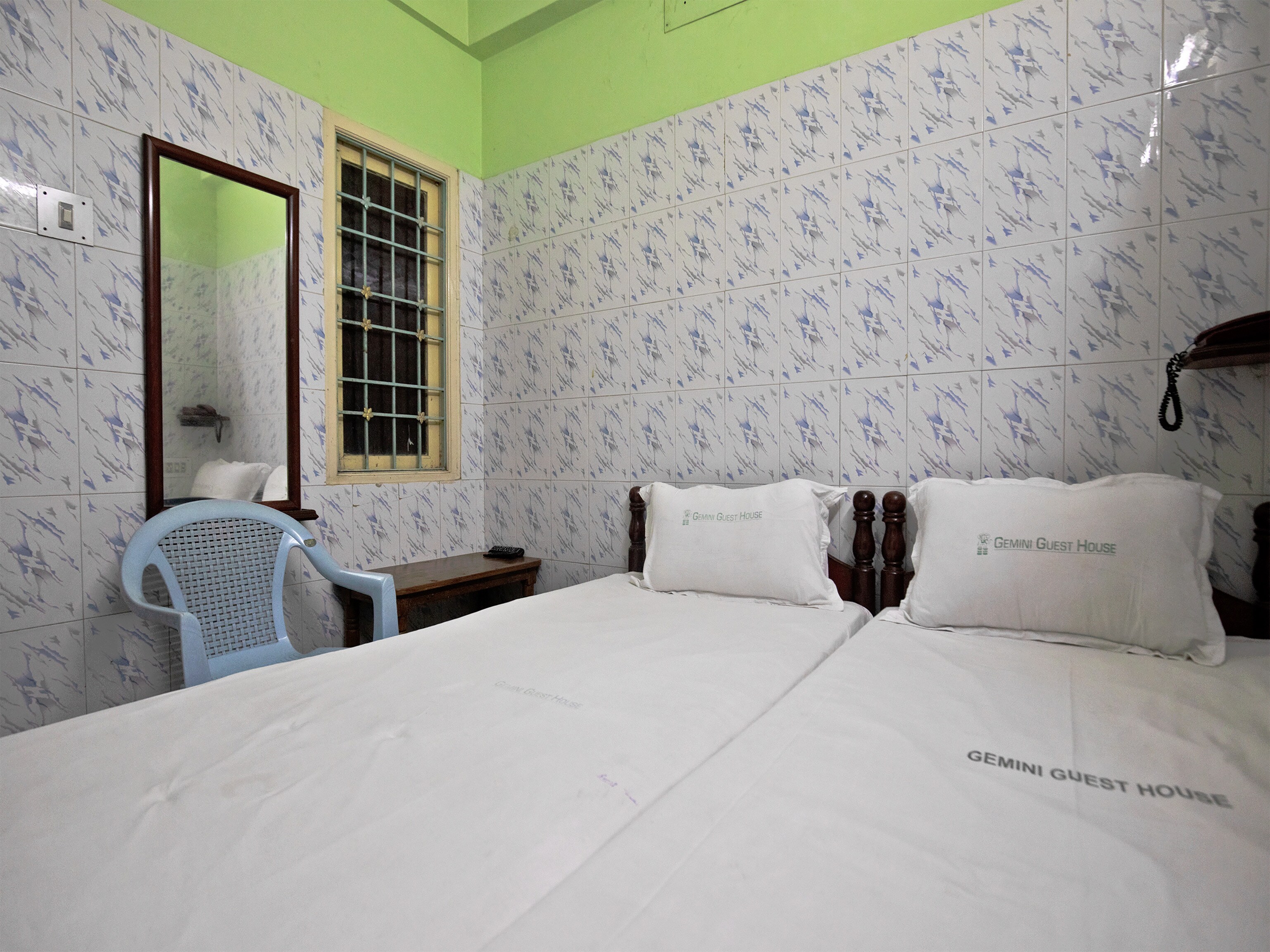 Homestay - Tap to explore photos