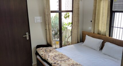 Mye Homestay near Golden Temple Room Type - Bedroom 1