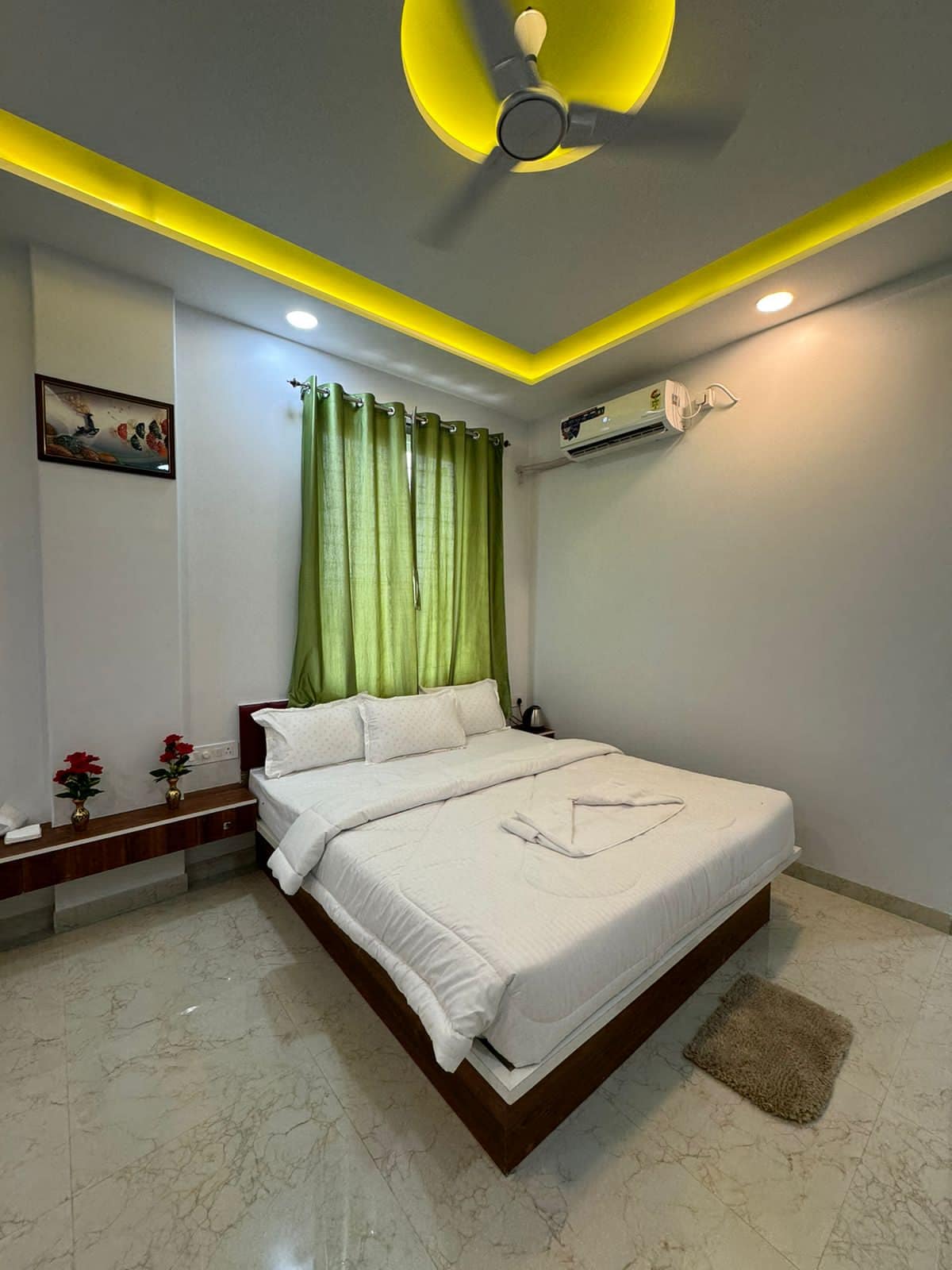 Hotel Riddhi Siddhi Executive - Tap to explore photos