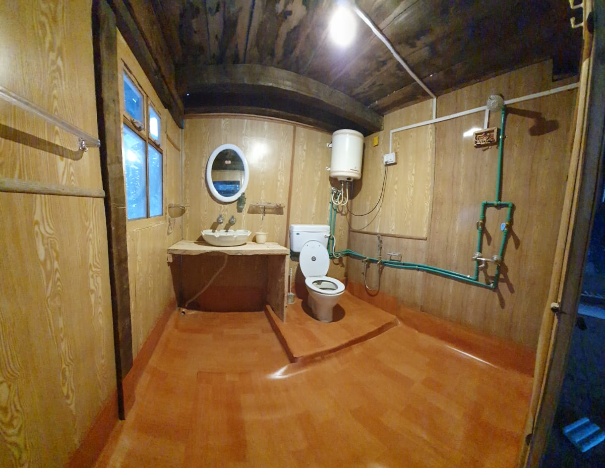 Wilderness Lodge - Tap to explore photos