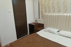 Maa Ganga Guest House