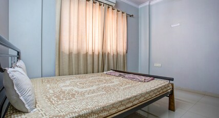 Youth Hostel Kharghar Room Type - AC Family Suite