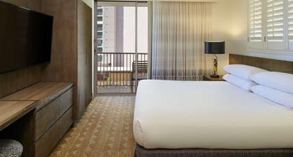 Embassy Suites by Hilton Waikiki Beach Walk Room Type - 1 KING CITY VIEW SUITE