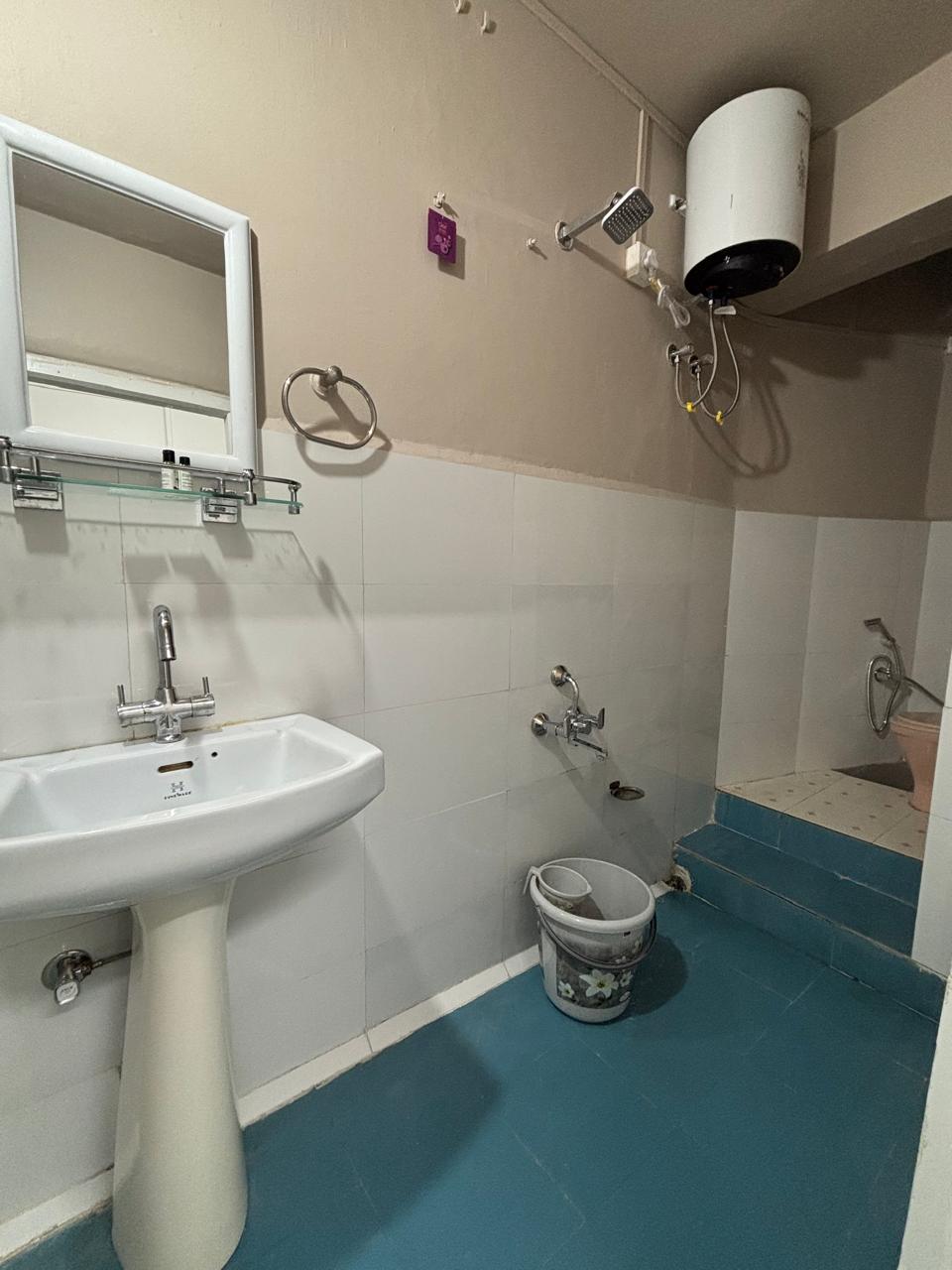 Tasks Inn Guest House - Tap to explore photos