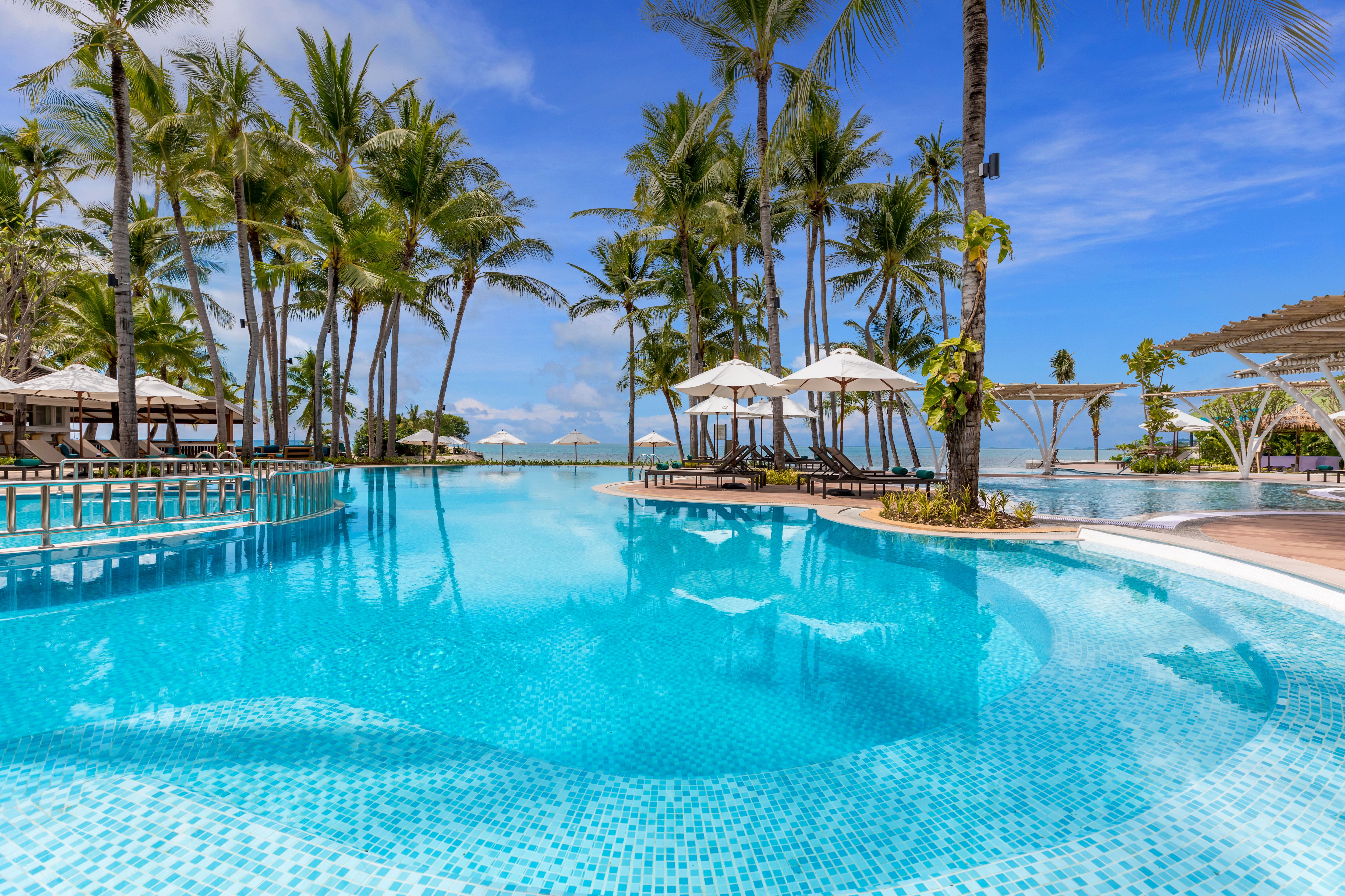 Outrigger Koh Samui Beach Resort - Tap to explore photos